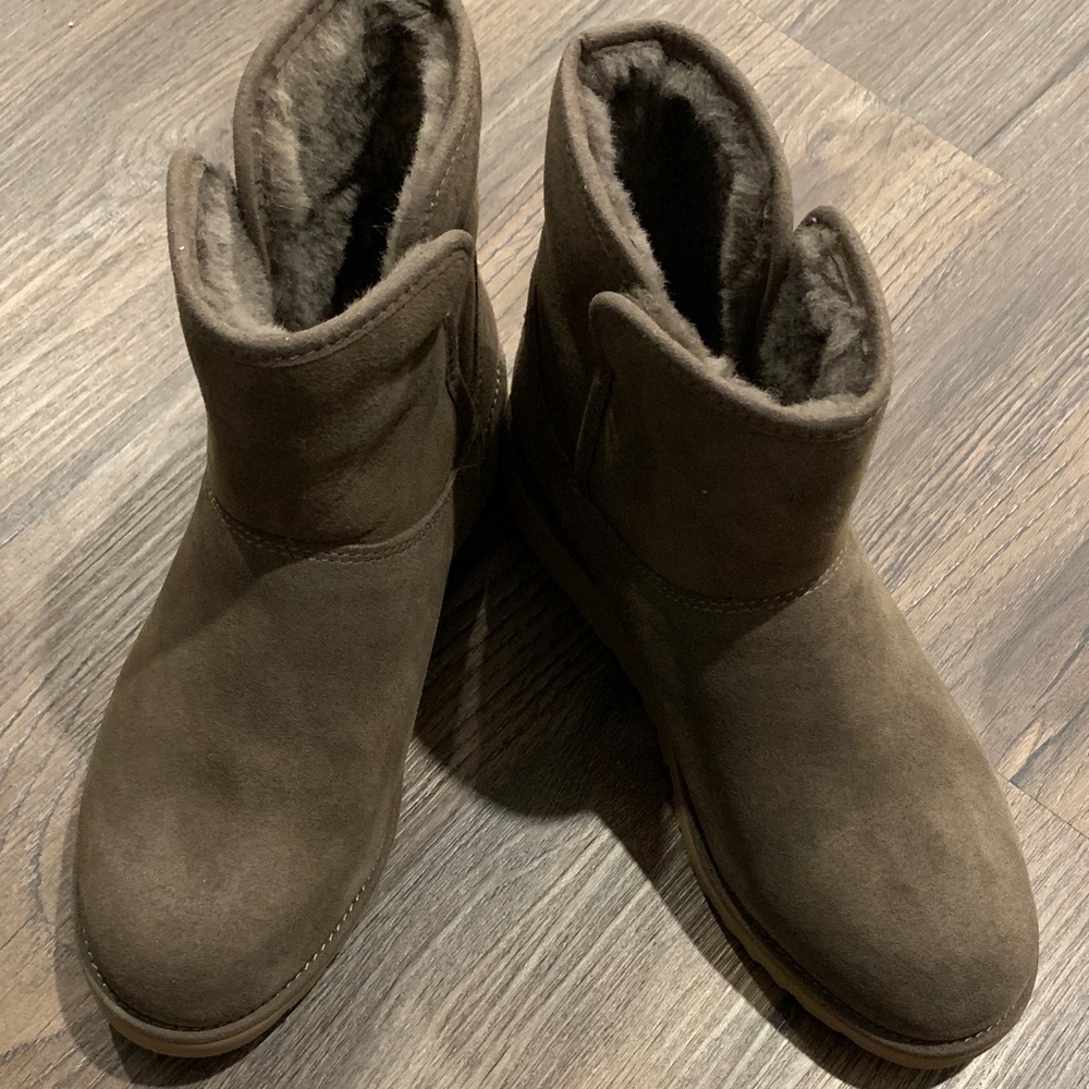 UGG Dark Brown Winter Boots